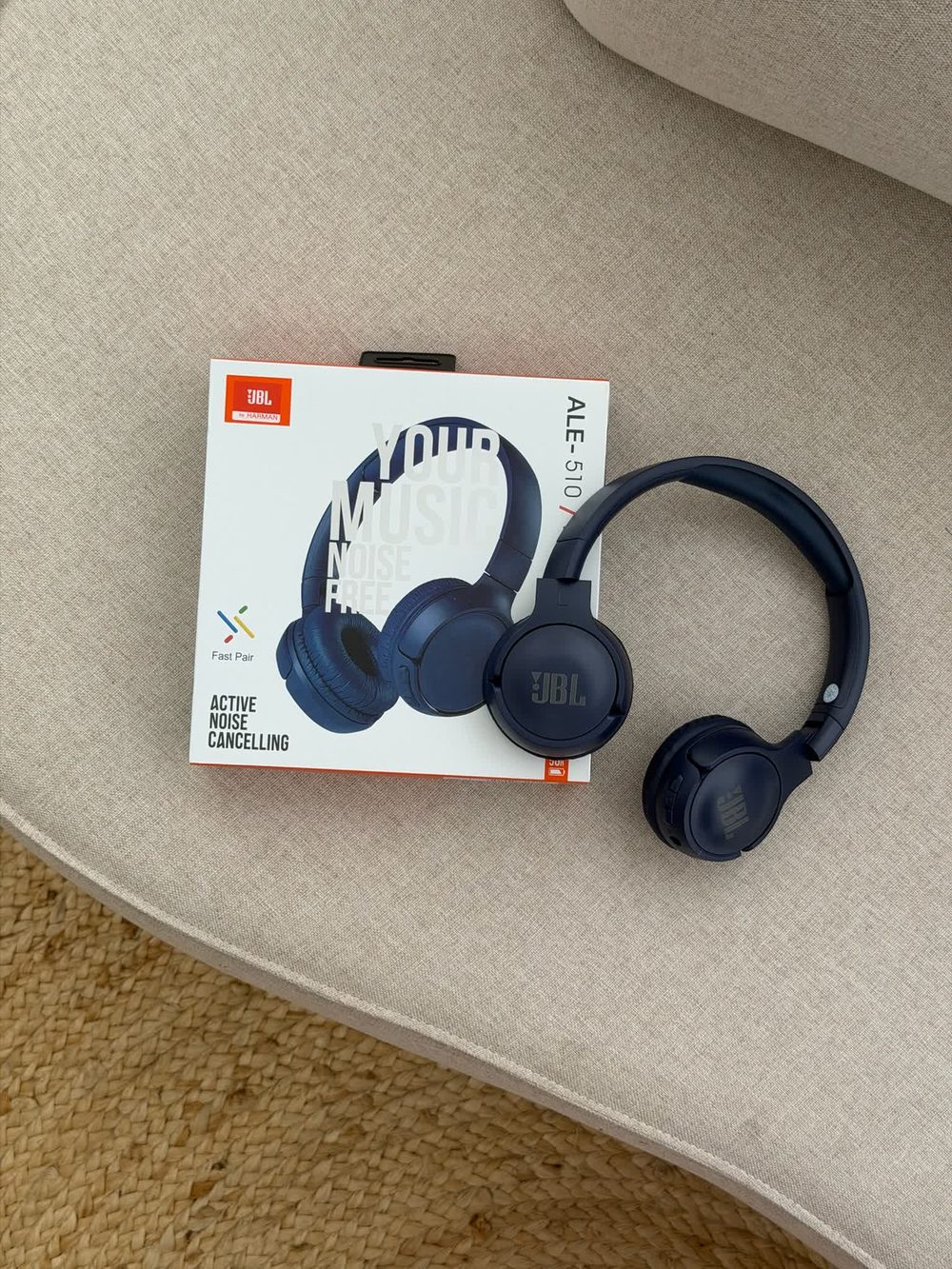 Fone JBL ANC Bluetooth na loja Mercado das Capas